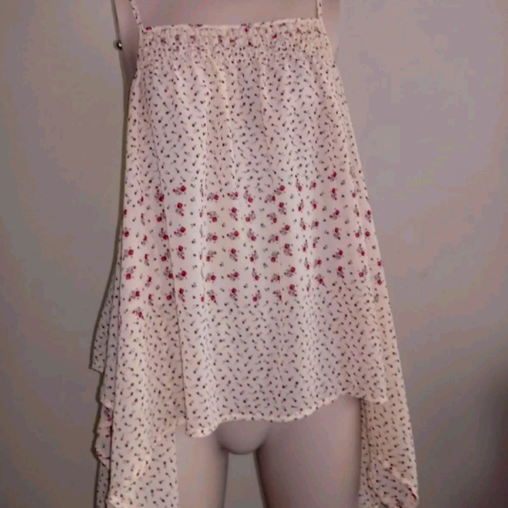 Forever 21 Flowy Limited Edition Floral top size small